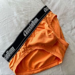 Aussiebum briefs